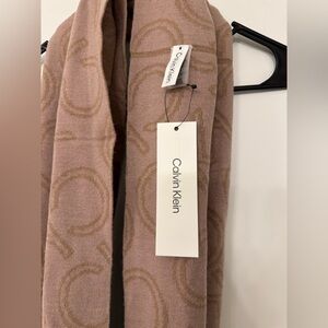 NWT Calvin Klein Womens Logo Infinity Loop Scarf Two Tone
